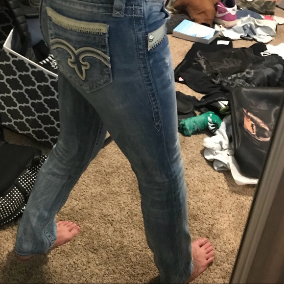 SOLD Rock Revival Jeans - Picture 7 of 7